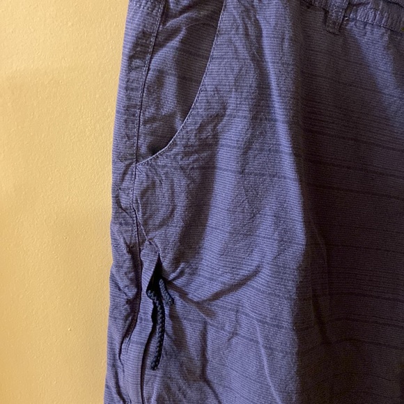 Mountain Ridge blue shorts - size 44 - Picture 2 of 6